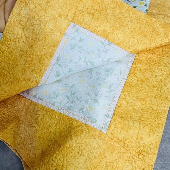 Jose Houel Paris France Taffetas Floral Crinkle Tablecloth Square 65 x 65” - Picture 7 of 7